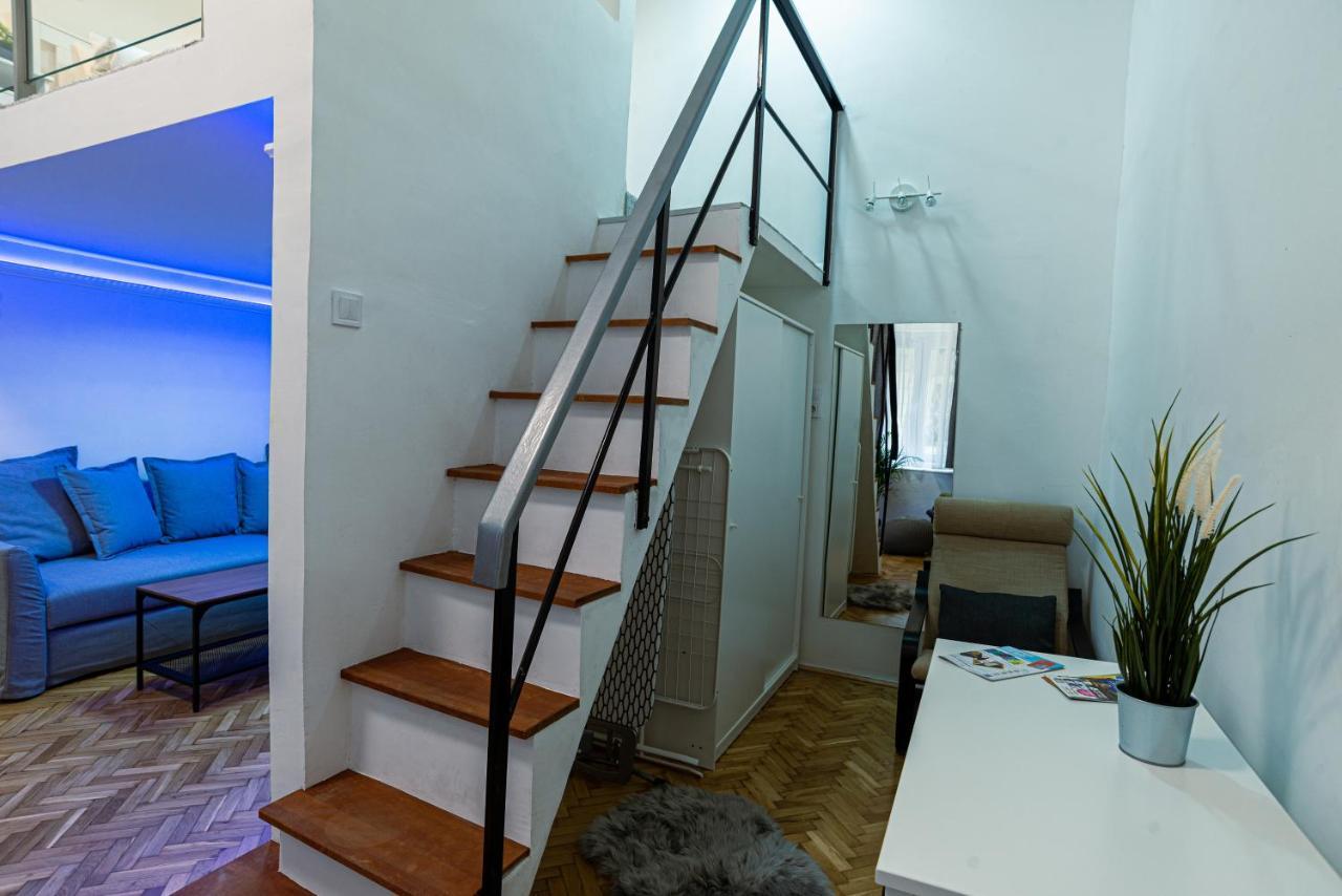 Bella Mia - Entire Apartment Near Liszt Ferenc Ter Будапеща Екстериор снимка